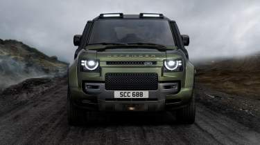Land Rover Defender Octa MY27 - full front