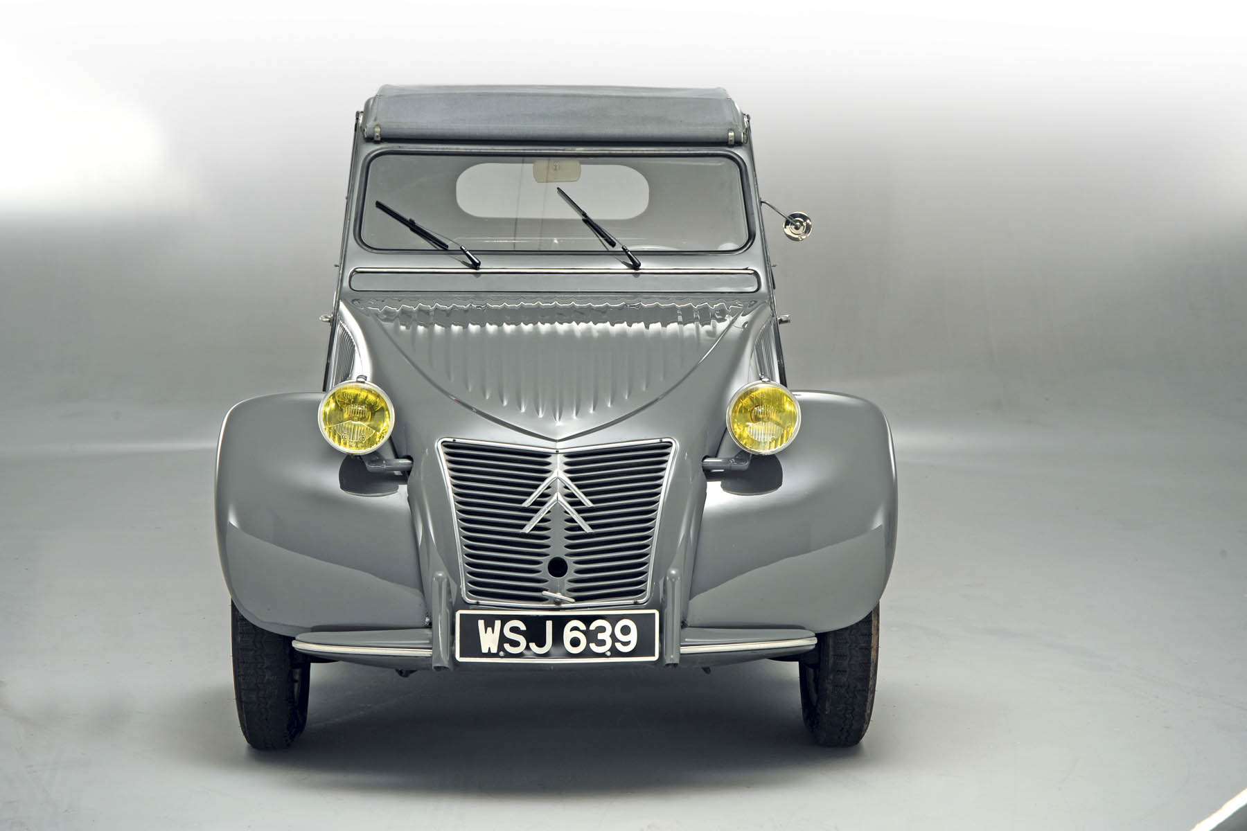 Citroen 2CV  Auto Express