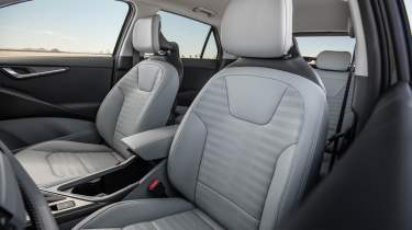 New Kia Niro revealed - seats