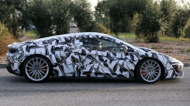 McLaren 570S GT side