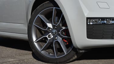 Skoda Octavia vRS 4x4 2016 UK - alloy wheel