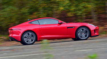 Jaguar F-Type - side tracking