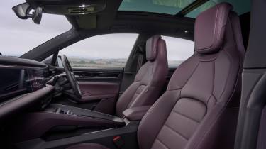 Porsche Macan Electric 4 - front seats