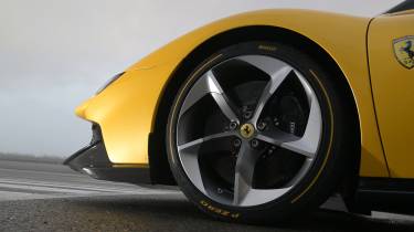 Ferrari 849 Testarossa - front wheel