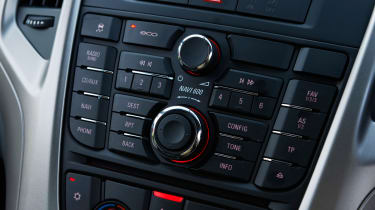 Vauxhall Astra ecoFLEX  centre console