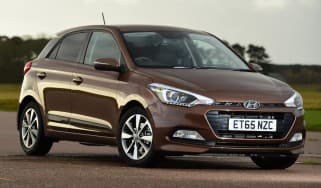 Used Hyundai i20 - front