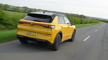 Volkswagen T-Roc - rear tracking