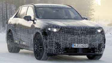 BMW X5 - front 3/4 cold weather