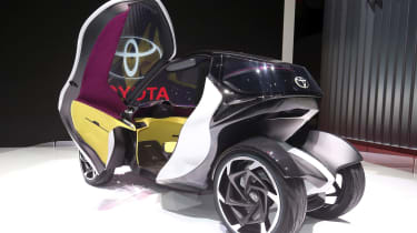 Toyota i-Tril concept Geneva - interior