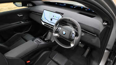 BMW iX3 2026 - front interior