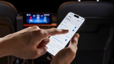 Mercedes Marco Polo - phone controls