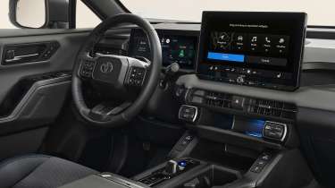 Toyota RAV4 - interior