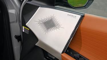 DS No.8 - door speakers