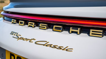 Porsche 911 Sport Classic - badge