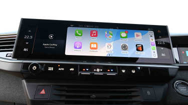 Vauxhall Grandland - Infotainment, Apple CarPlay