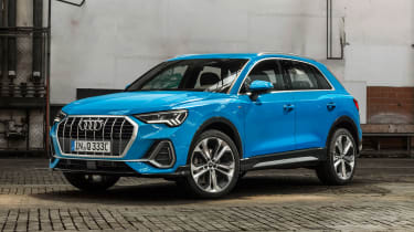 Audi Q3 - front blue