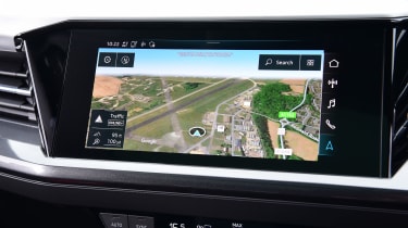 Audi Q4 e-tron - touchscreen, sat-nav