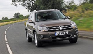 Volkswagen Tiguan front