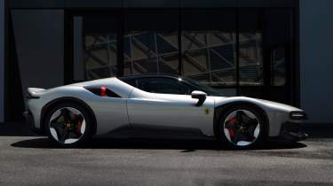 Ferrari CZ26 - side