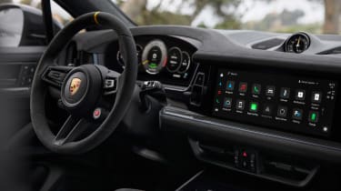 Porsche Cayenne Turbo E-Hybrid - dash