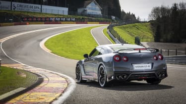 New Nissan GT-R 2016 cornering