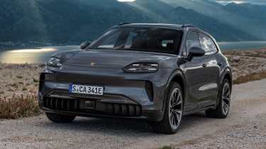 Porsche Cayenne Electric - front static