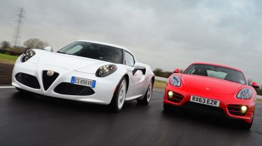 Alfa Romeo vs Porsche 