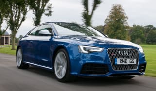 Audi RS5 front action