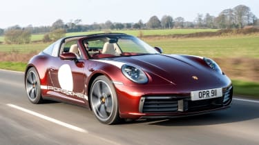 Porsche 911 Targa 4S Heritage Design Edition - front