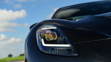 Maserati GranTurismo - front light