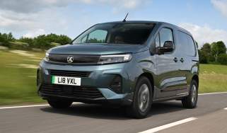 Vauxhall Combo van - front tracking