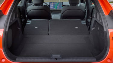 XPeng G6 - boot seats down