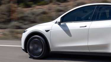 Tesla Model Y Standard detail