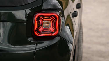 New Jeep Renegade North Star - rear light 