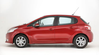 Used Peugeot 208 - side