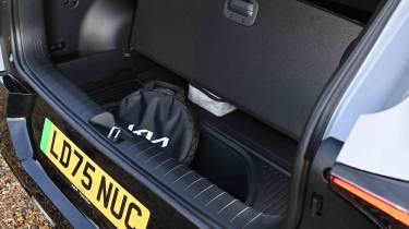 Kia EV4 - boot underfloor storage
