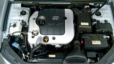 Hyundai 2.0 CDX auto engine