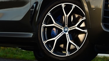 BMW X5 xDrive50e - wheel