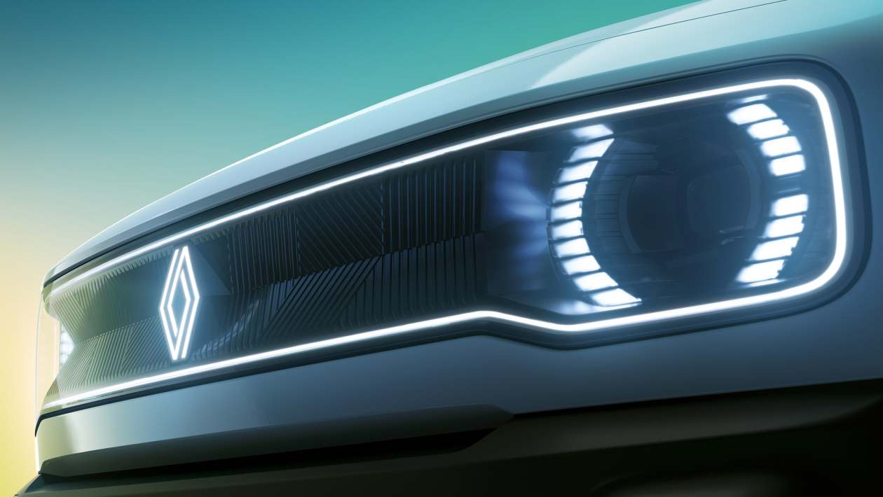 Renault%204%20teasers-2.jpg