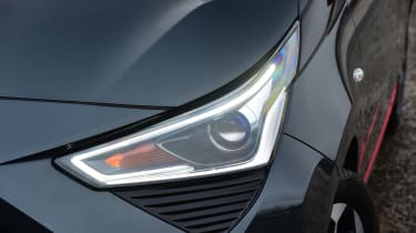 Toyota Aygo - headlight