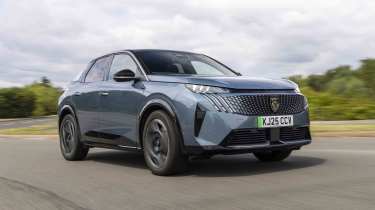 Peugeot E-3008 - front driver's tracking