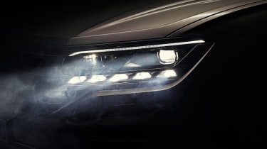 VW Touareg light teaser