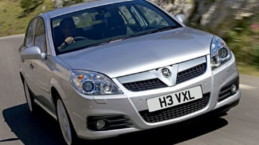 Vauxhall Vectra 05 Review Auto Express