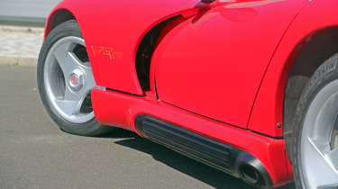 Dodge Viper Mk1 - exhaust and door