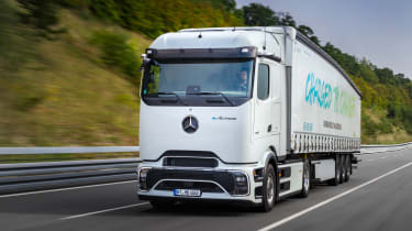 Mercedes eActros 600 - front tracking