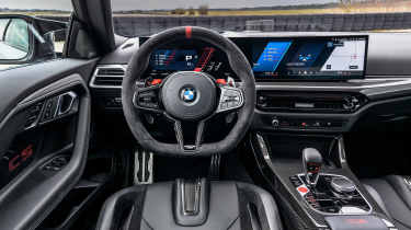 BMW M2 CS - dash