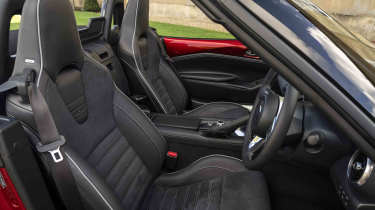 Mazda MX-5 - seats