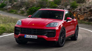 Porsche Cayenne GTS - front action