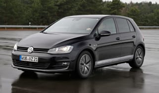 Volkswagen Golf MHEV - front