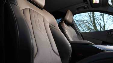 BMW X3 - front seats